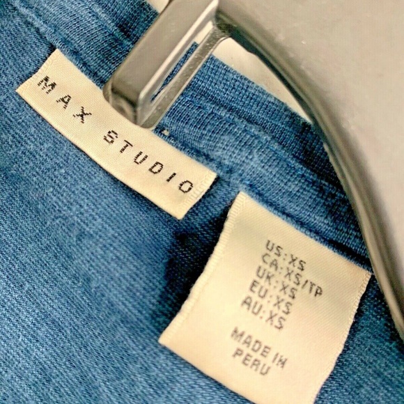 Max Studio Womens Sz XS Blue Long Sleeve Tee Athletic Top Shirt  18 in chest lay - Picture 3 of 3